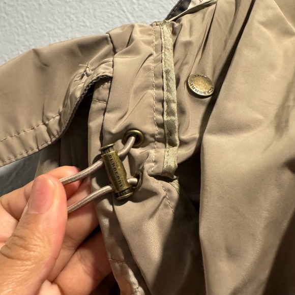 🎉SOLD🎉LIKE NEW BURBERRY BRIT RAIN TRENCH COAT SZ 10/12 - Picture 8 of 11
